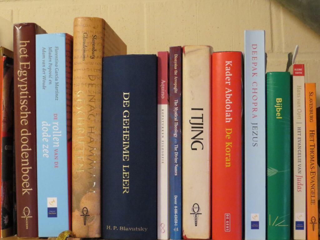 boekcovers religieuze en spirituele boeken